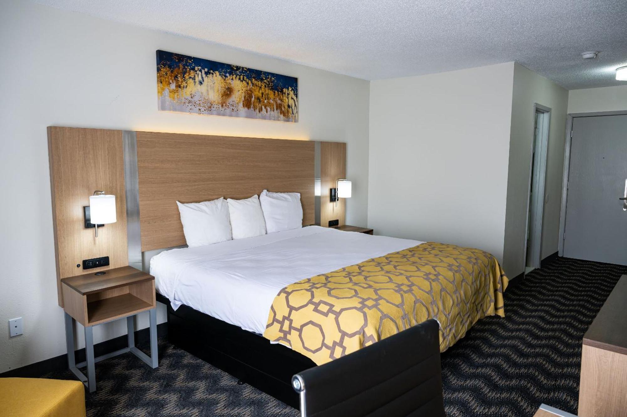 Baymont By Wyndham Greensboro/Coliseum Exterior foto